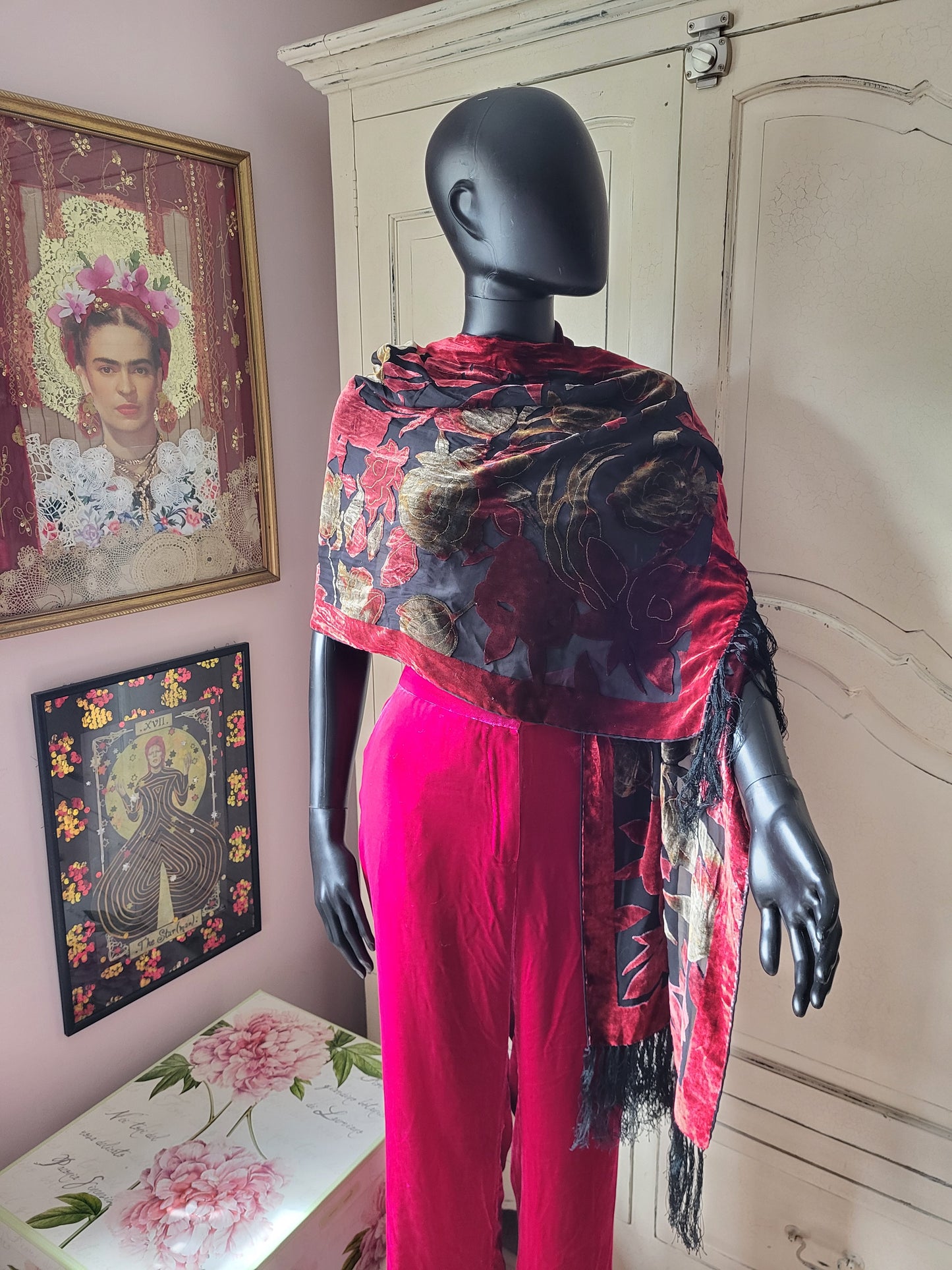 Devoré Silk Velvet Shawl with Tassells