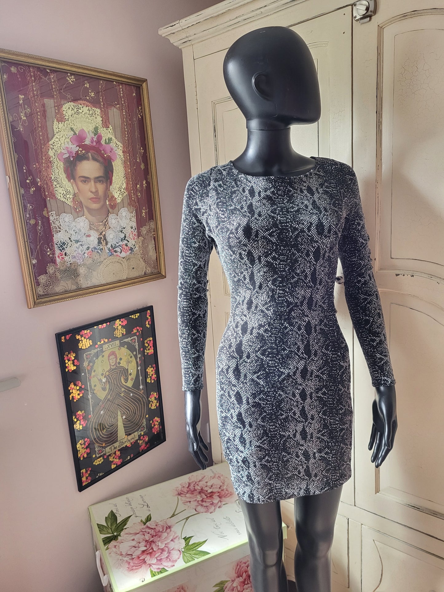 ZUPPE Glitter Snakeskin Bodycon Dress