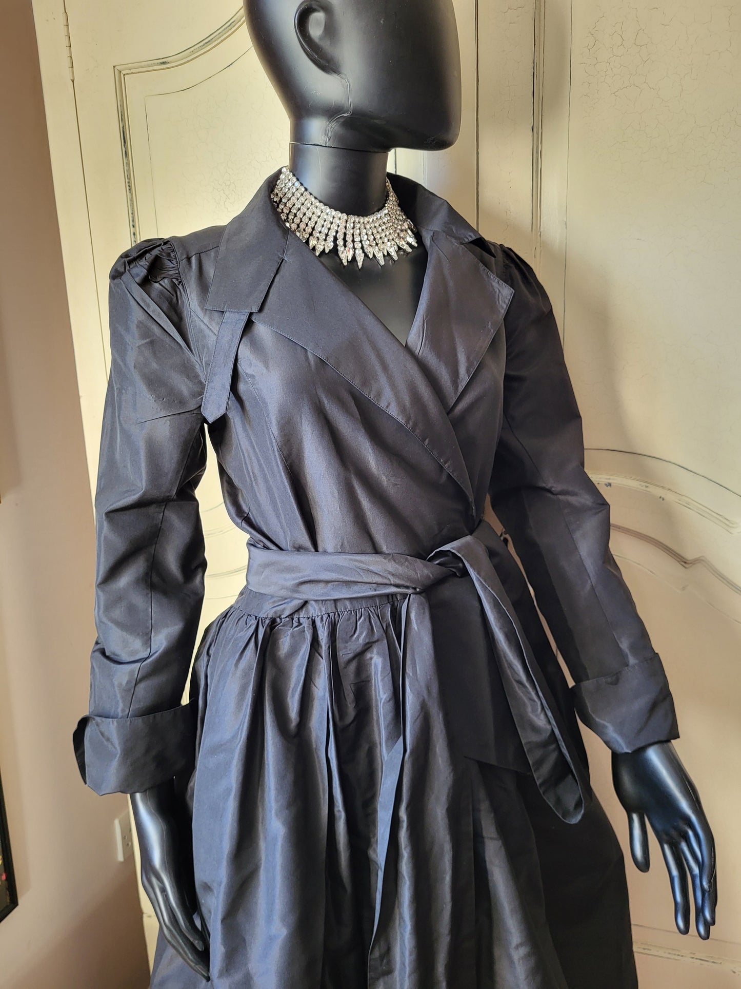 Vintage Diane Von Furstenberg 100% Silk Tulle Lined Shirt Dress