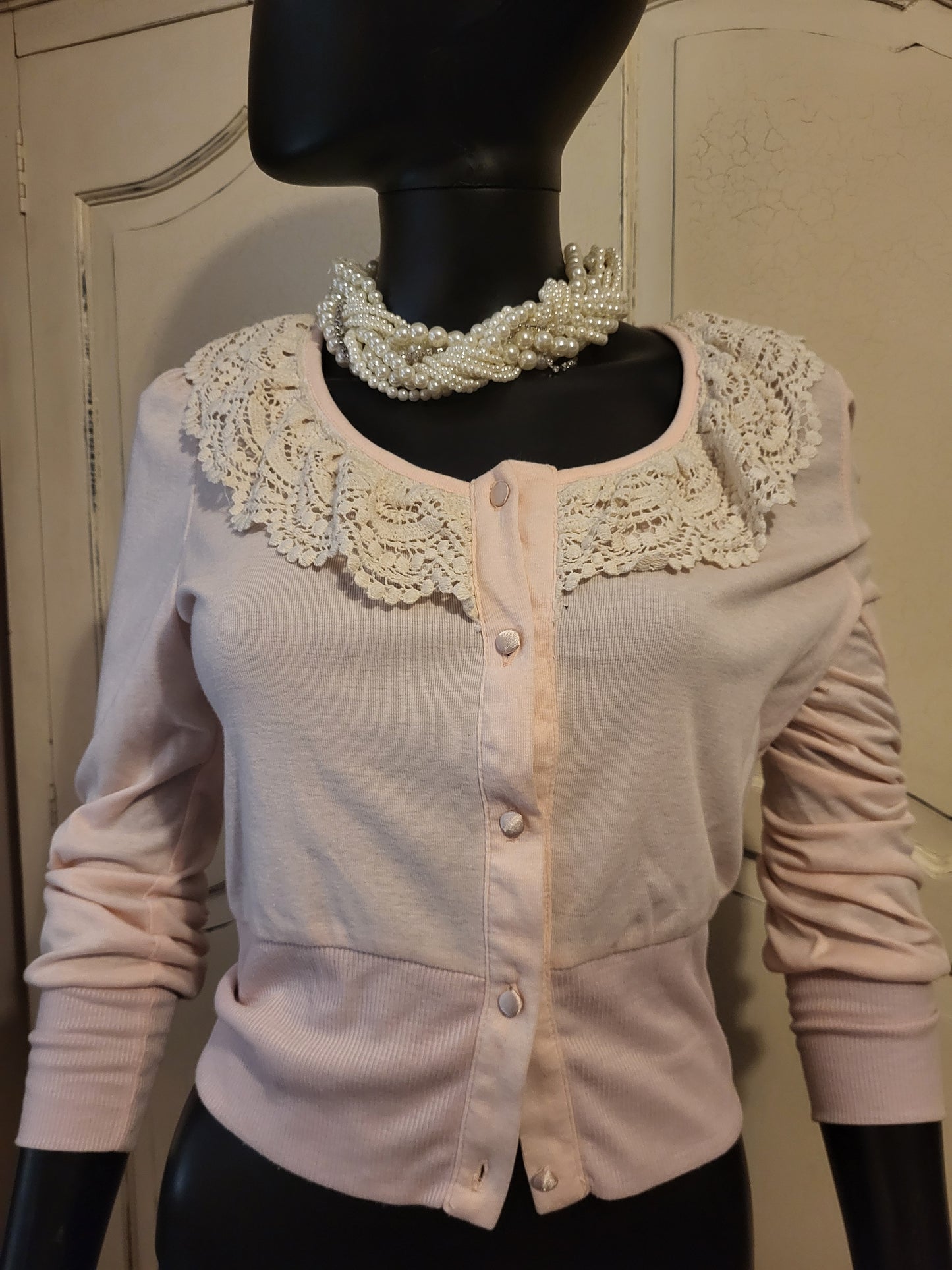 Ada Gatti Cropped Blush Pink Cardigan