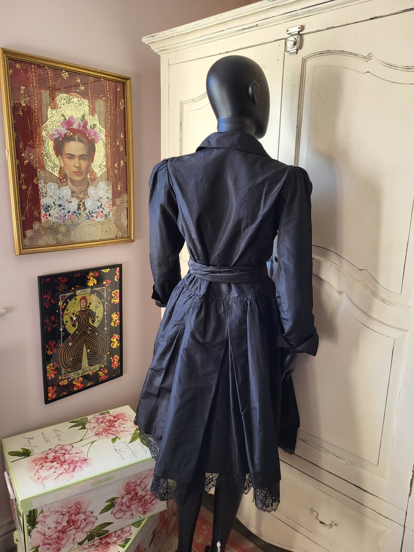 Vintage Diane Von Furstenberg 100% Silk Tulle Lined Shirt Dress