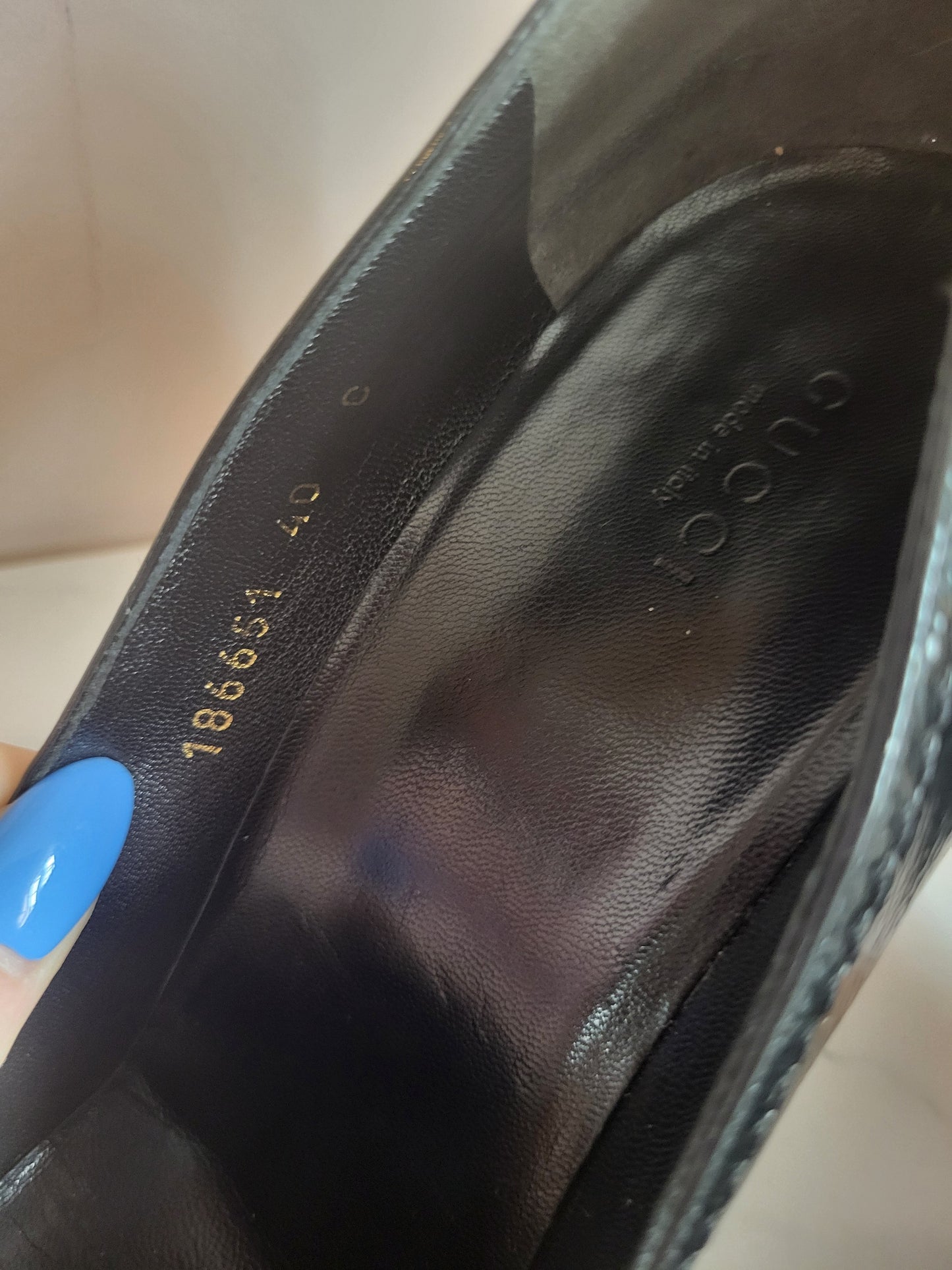 Gucci Patent Black Pump Heels with Brass Emblems