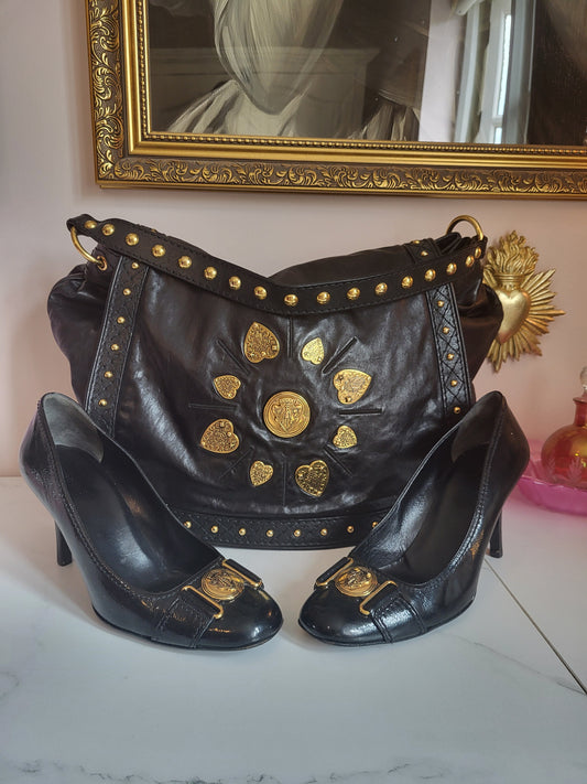 Gucci Patent Black Pump Heels with Brass Emblems