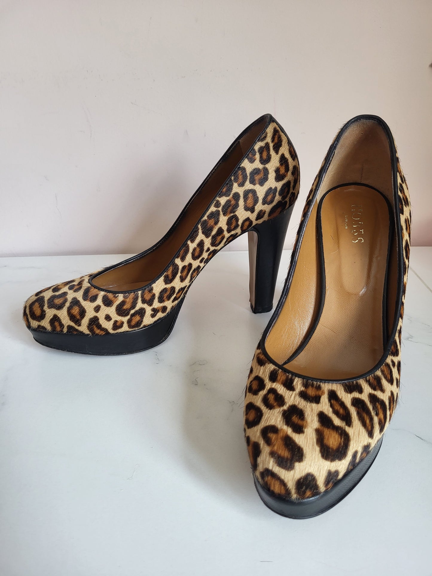 Vintage Hobbs Fully Leather Lined Ponyskin Platform Heels