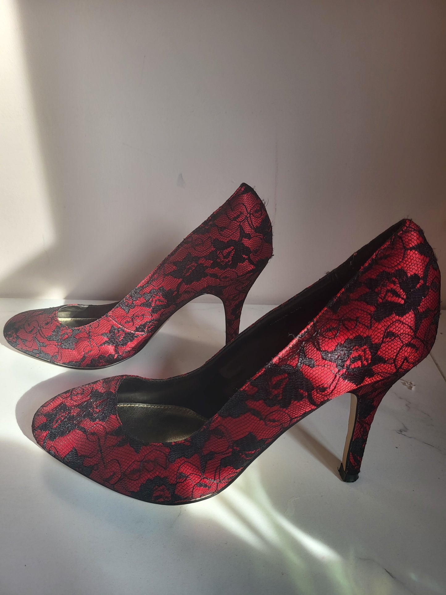 Crimson and Black Lace Detail Court Heels