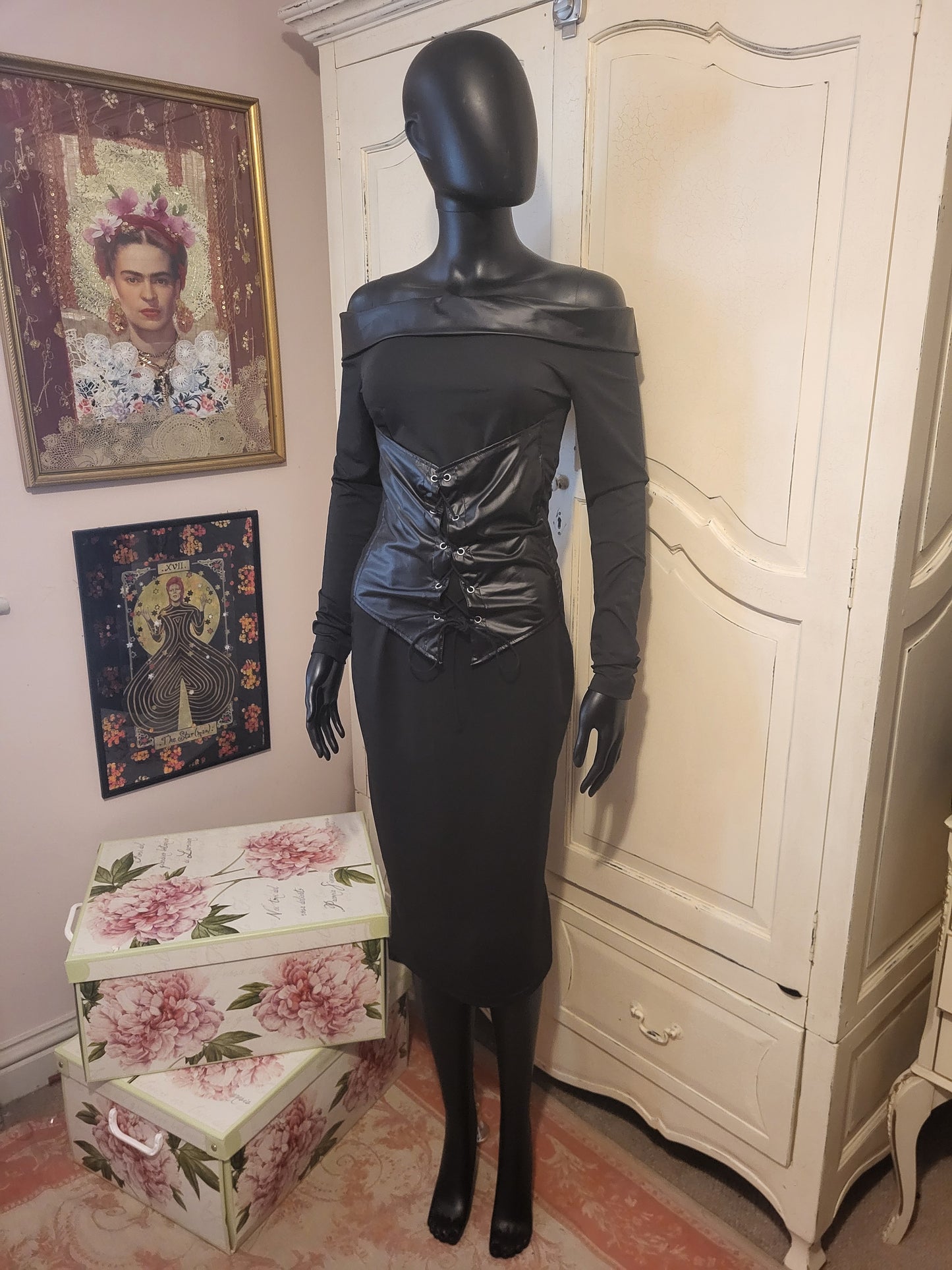 Gothic Off-Shoulder Corset Detail Midi Dress