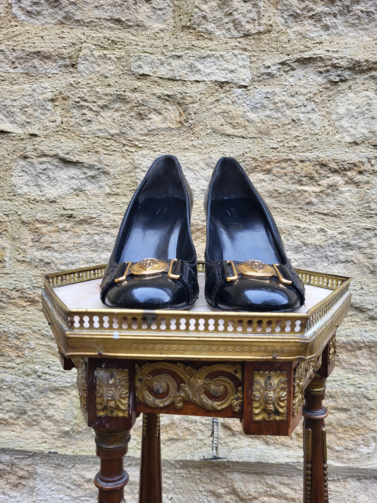 Vintage Gucci Black Patent Leather Emblem Heels