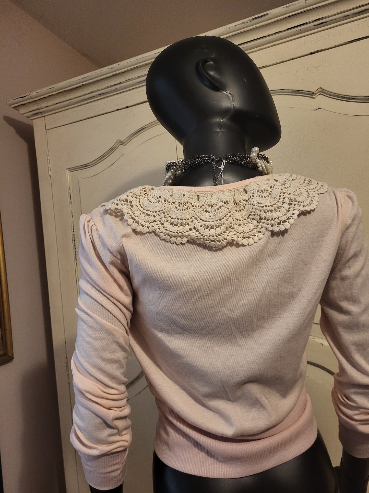 Ada Gatti Cropped Blush Pink Cardigan