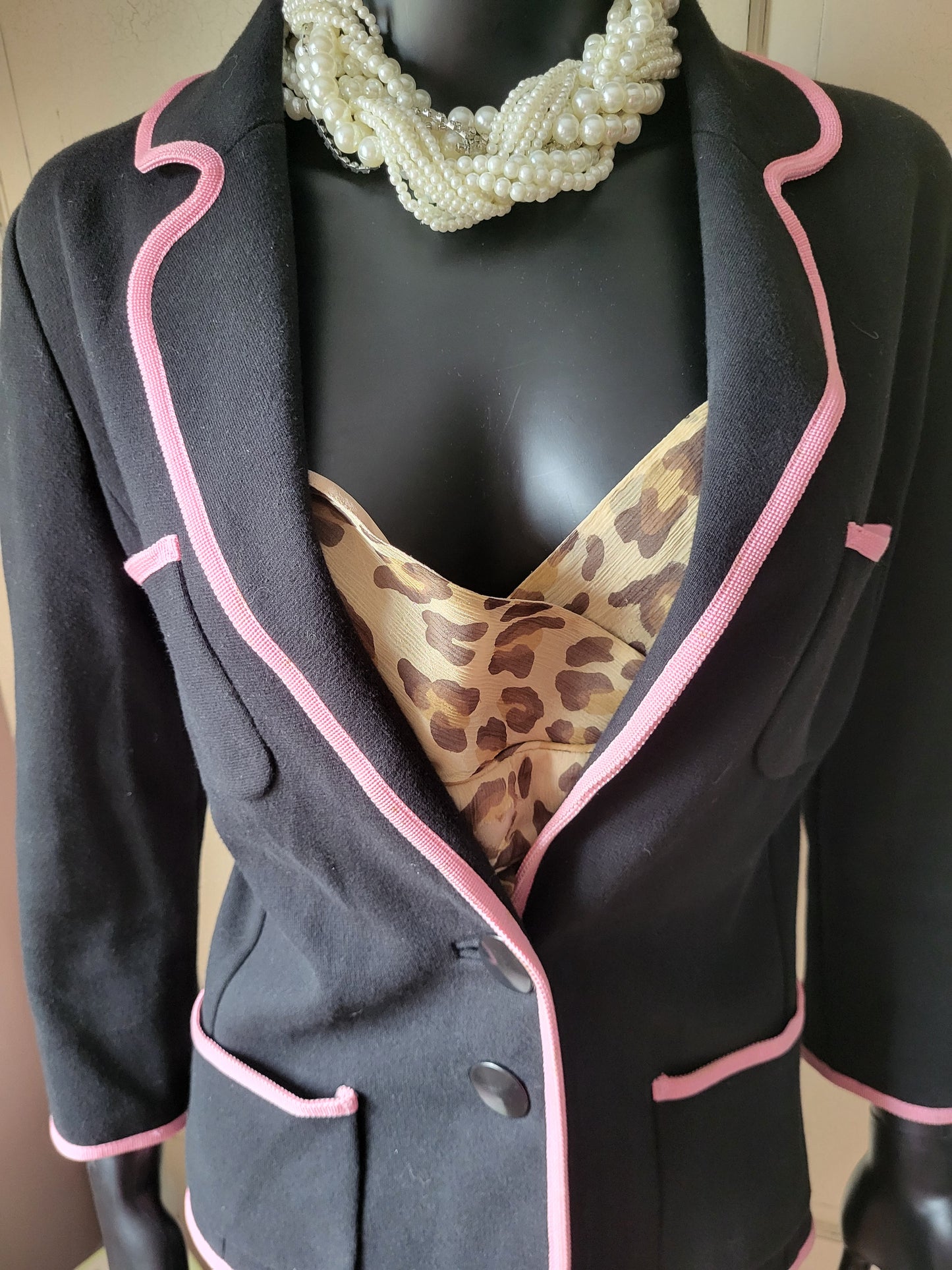 Jaeger Navy and Pink Blazer