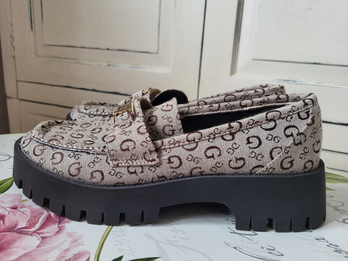 Guess Classic Platform Loafers