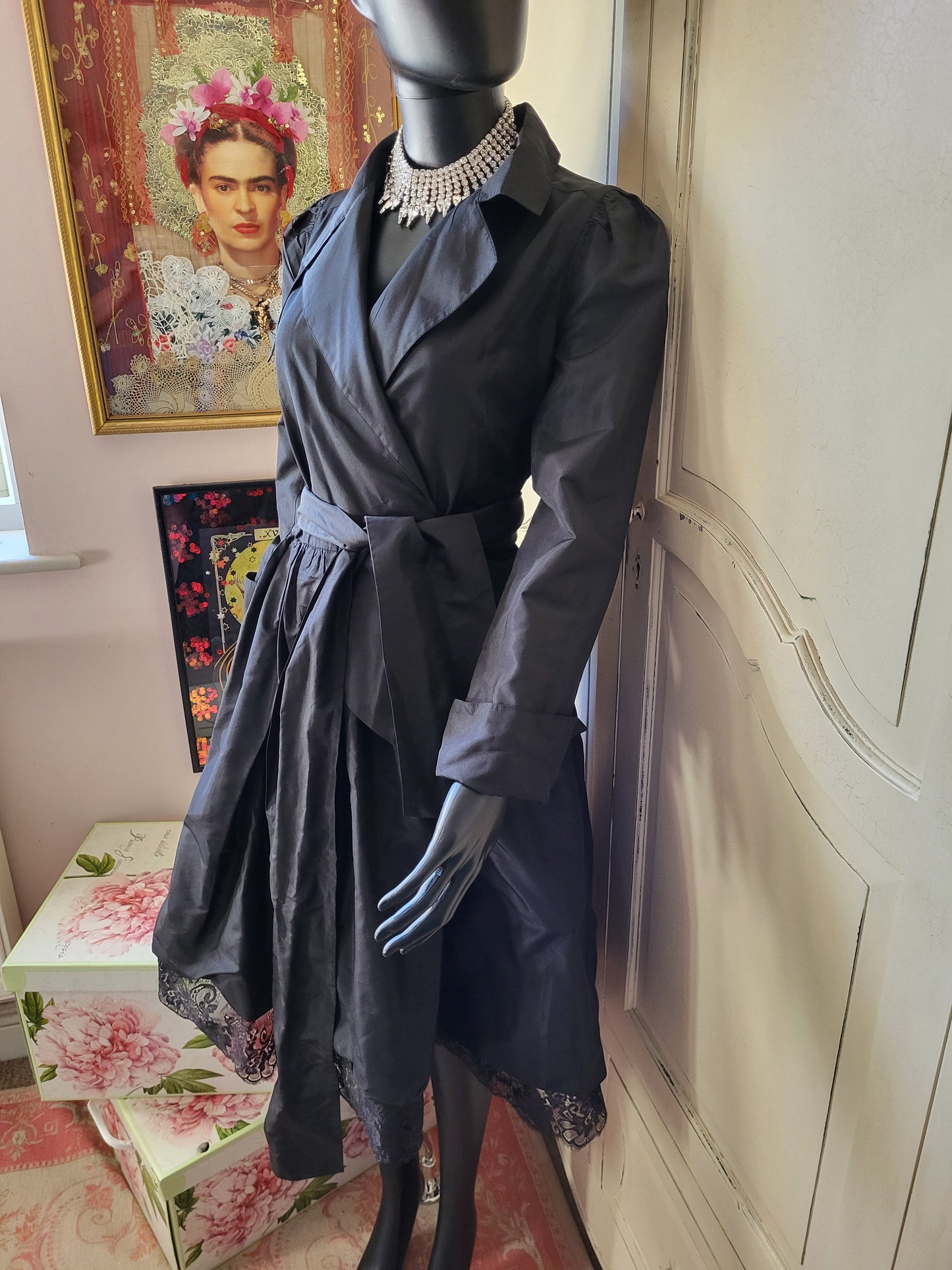 Vintage Diane Von Furstenberg 100% Silk Tulle Lined Shirt Dress
