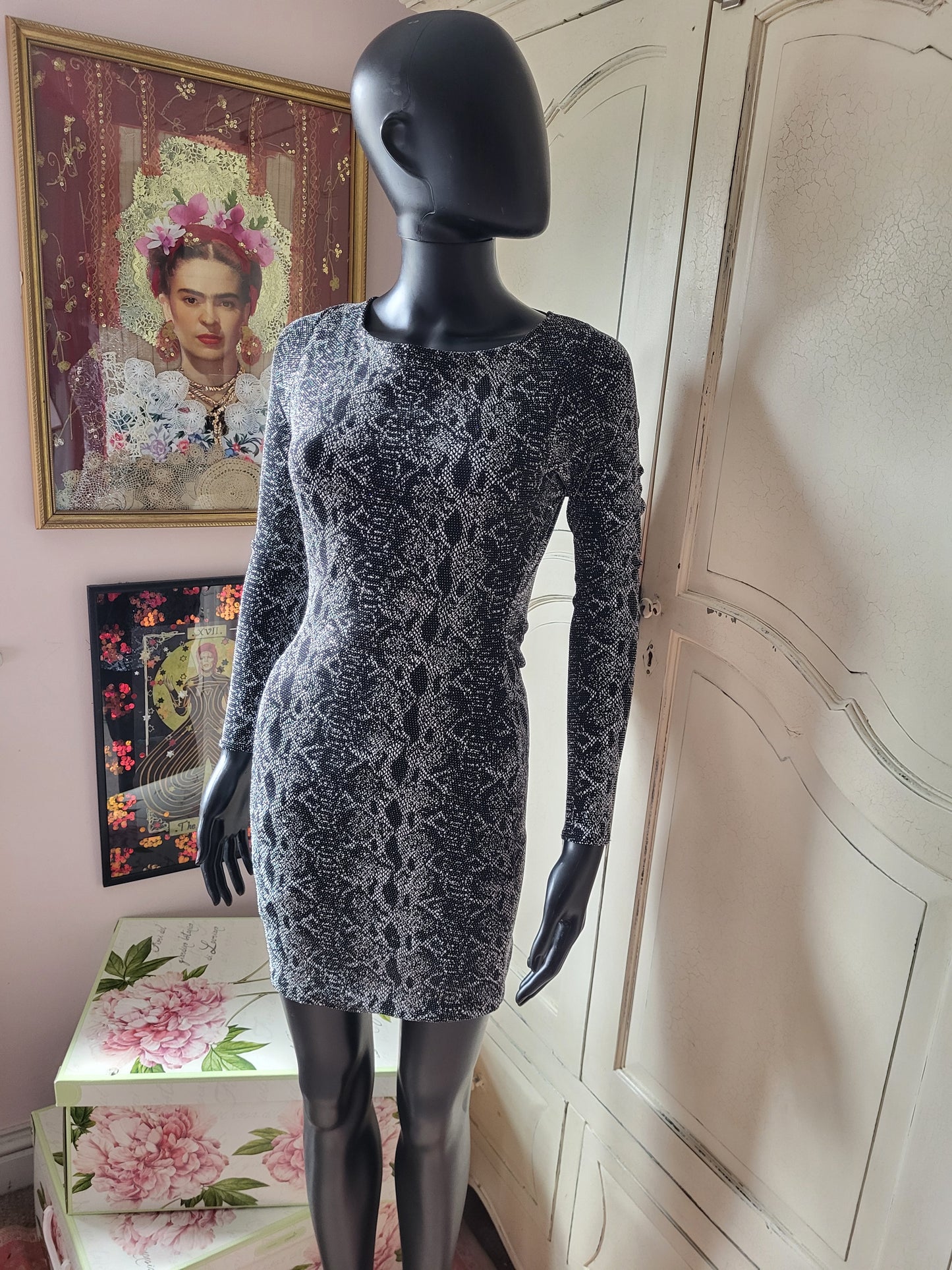 ZUPPE Glitter Snakeskin Bodycon Dress