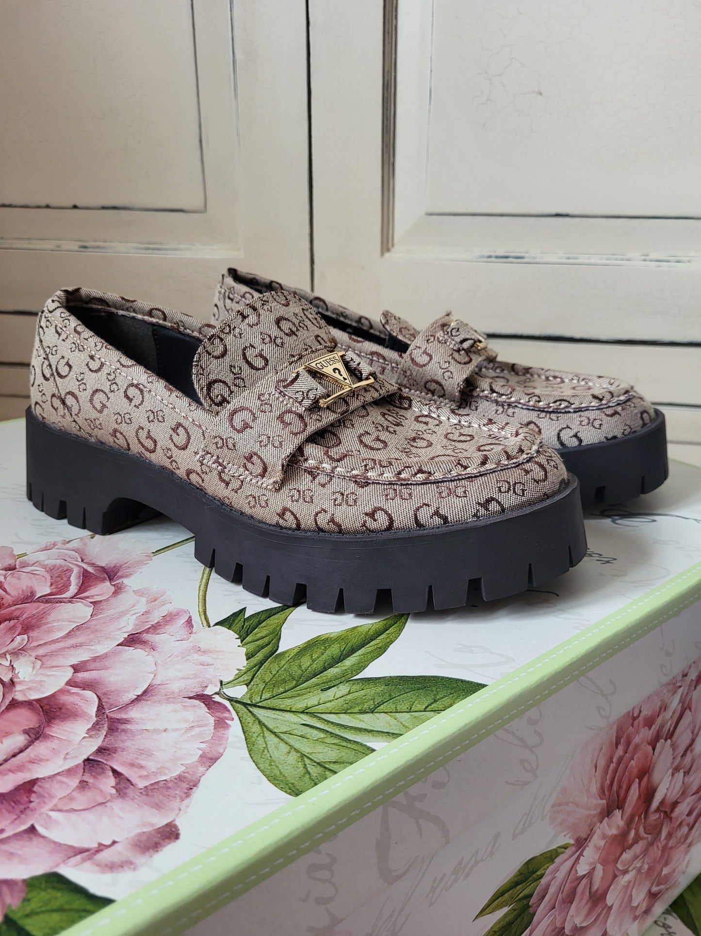 Guess Classic Platform Loafers