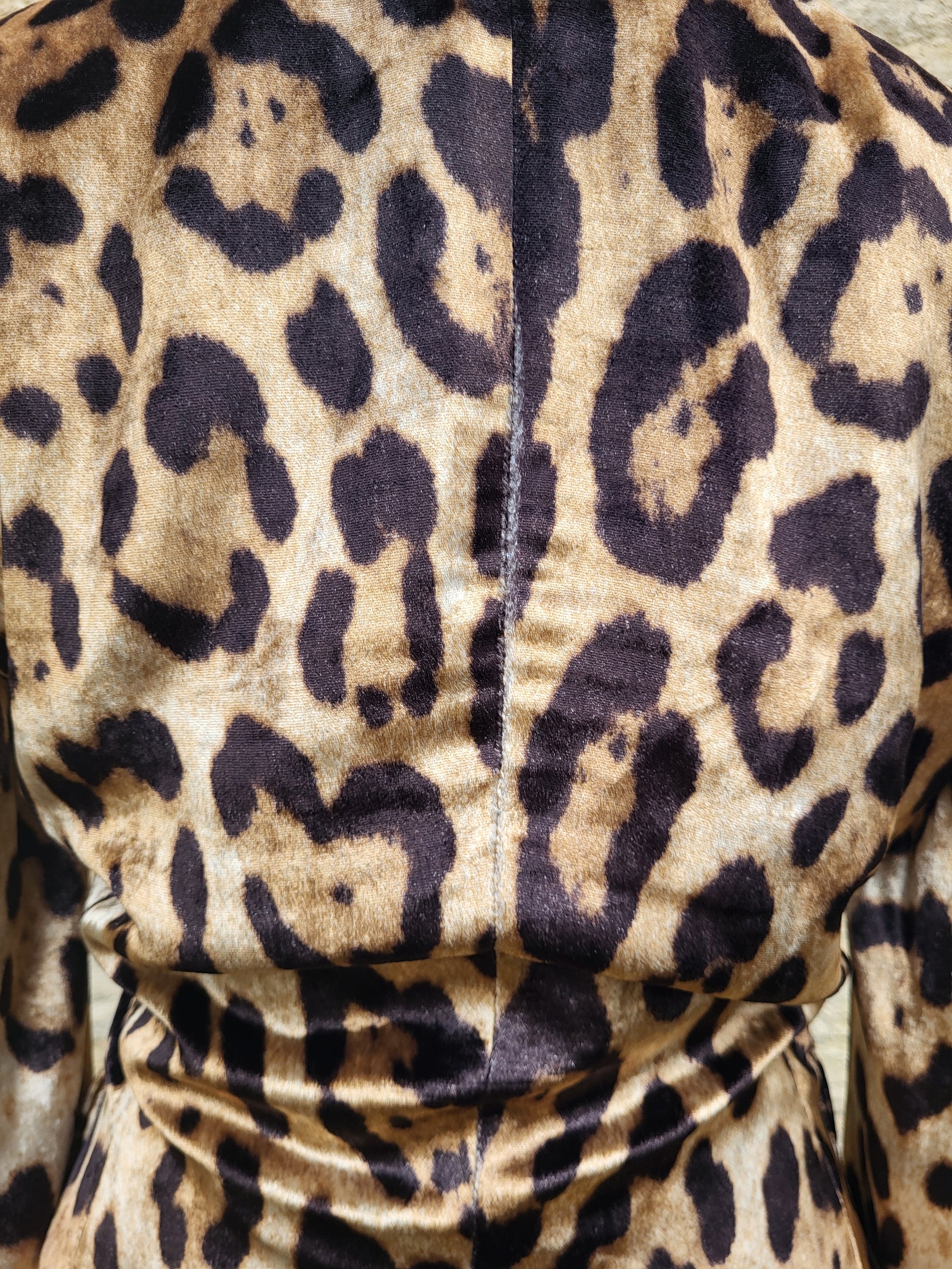 Close up of the back of a Dolce & Gabbana leopard print velvet blazer, luxury designer jacket