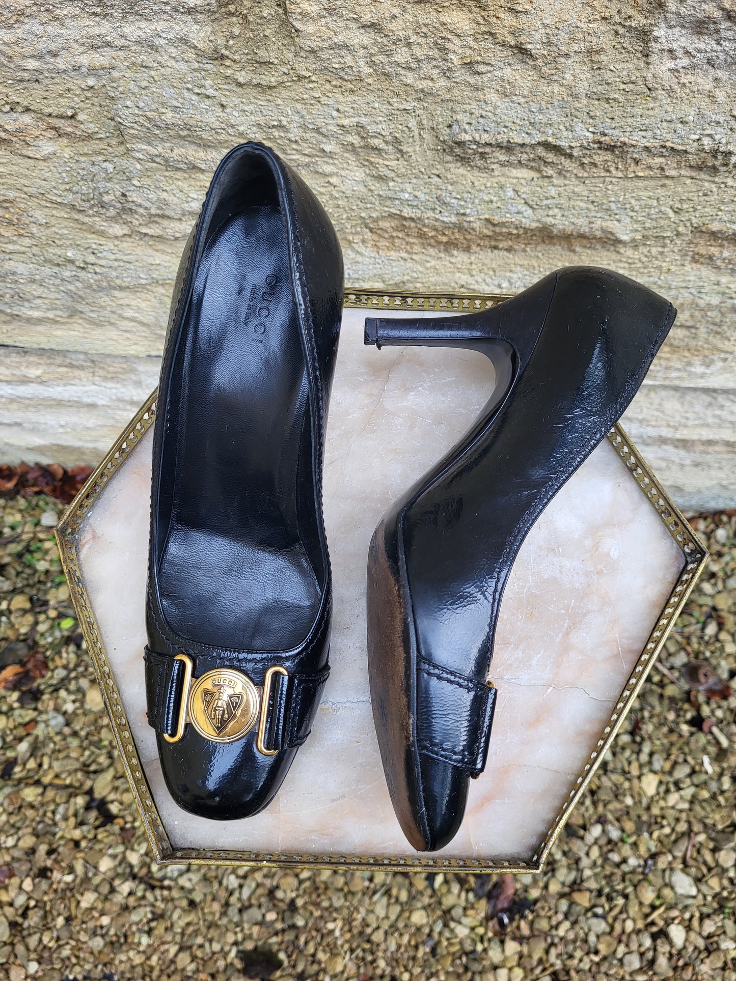 Vintage Gucci Black Patent Leather Emblem Heels