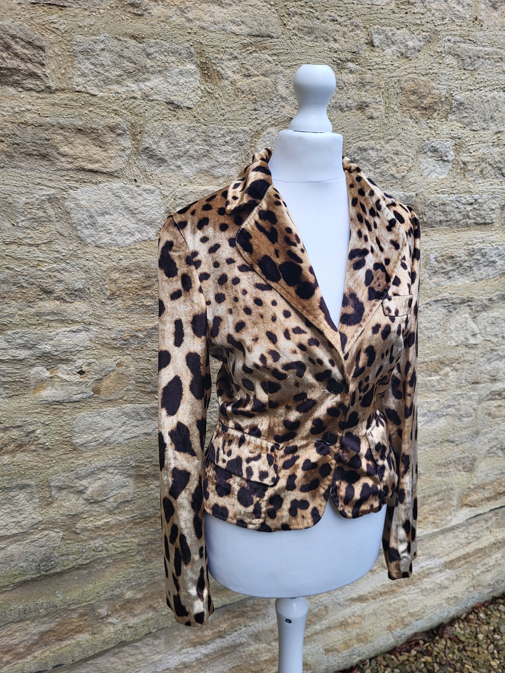 Dolce & Gabbana leopard print velvet blazer, luxury designer jacket